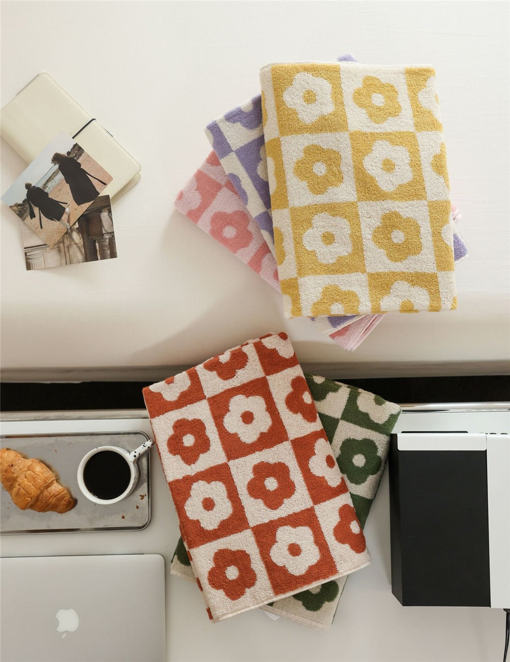 Retro Checkered Bath Towel Collection