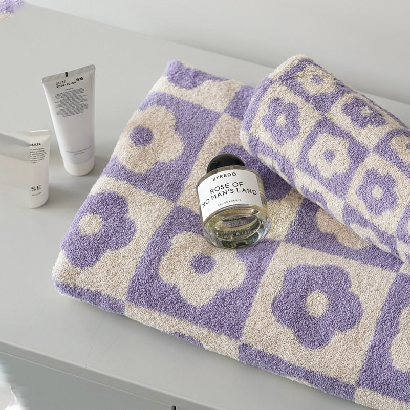 Retro Checkered Bath Towel Collection