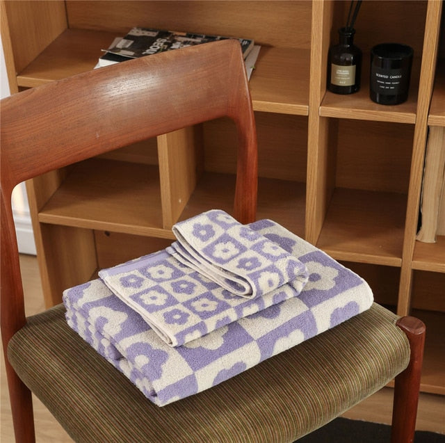 Retro Checkered Bath Towel Collection